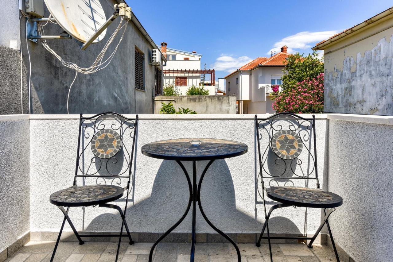 Apartment Yula Zadar Exterior foto
